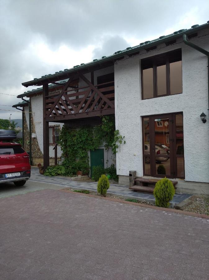 Садиба Янчар Номер Студiо З Басейном Mykulychyn Exterior photo